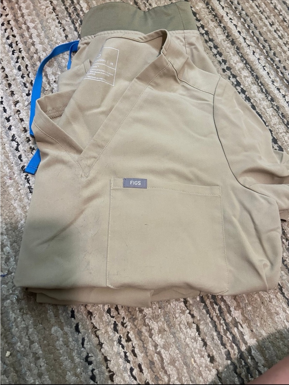 FIGS Scrub Top M and Pants Set L/P